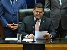 Alcolumbre abre ano legislativo com críticas a Lula: “Paz não é omissão”