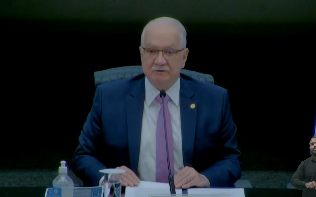 Fachin defende Judiciário e diz que críticas fortalecem instituições